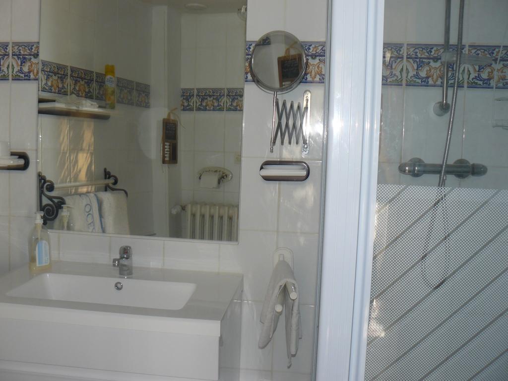 Chambres D'Hotes & Gites Pouget Les Eyzies الغرفة الصورة